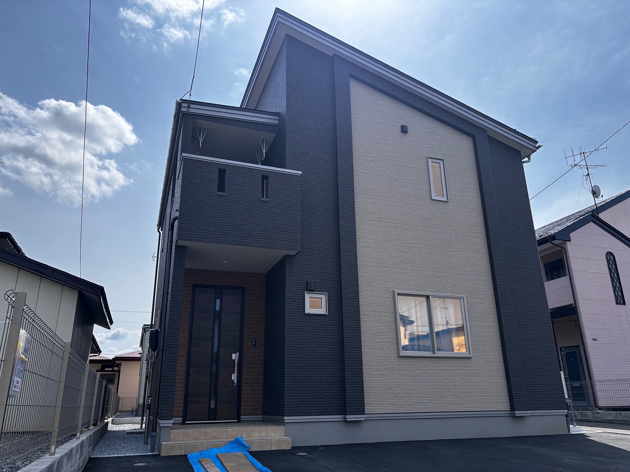 八戸市諏訪2丁目23-18-1（B棟）